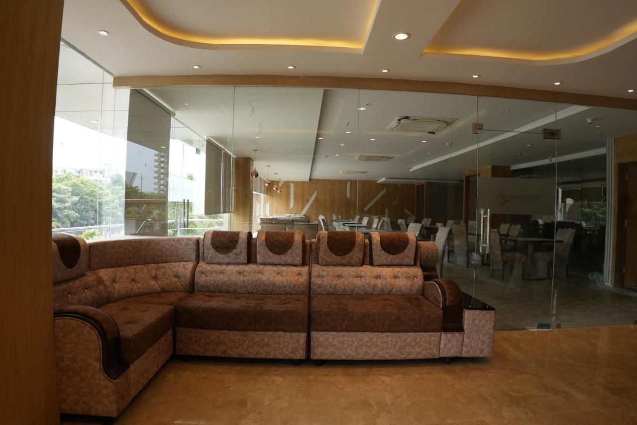 Hotel Ocean Vista Bay วิสาขปัตนัม ภายนอก รูปภาพ