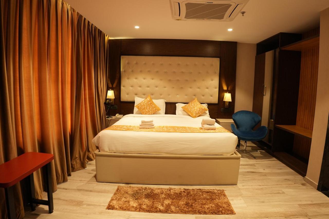 Hotel Ocean Vista Bay วิสาขปัตนัม ภายนอก รูปภาพ