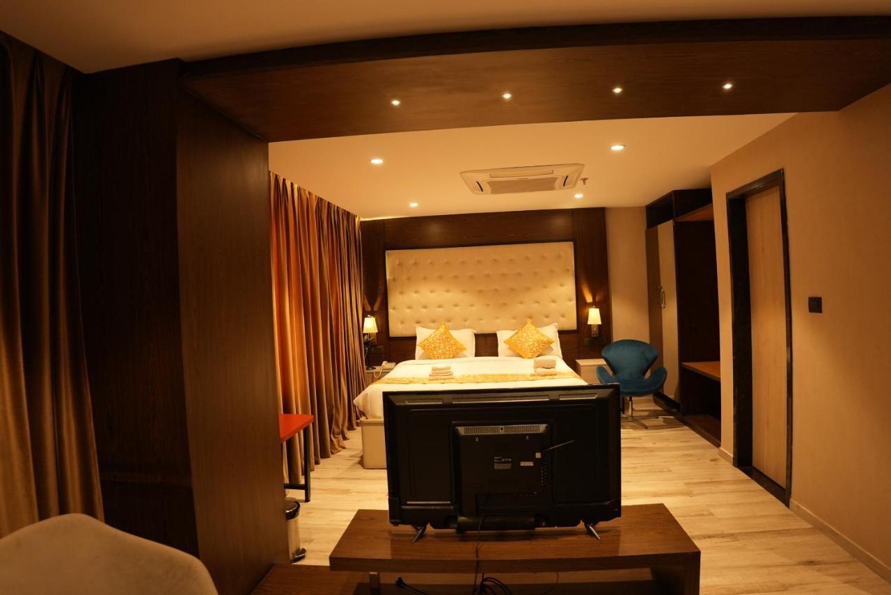 Hotel Ocean Vista Bay วิสาขปัตนัม ภายนอก รูปภาพ